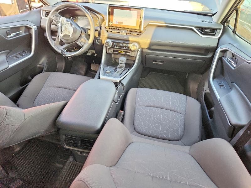 2025 TOYOTA RAV4 HYBRID XLE 8