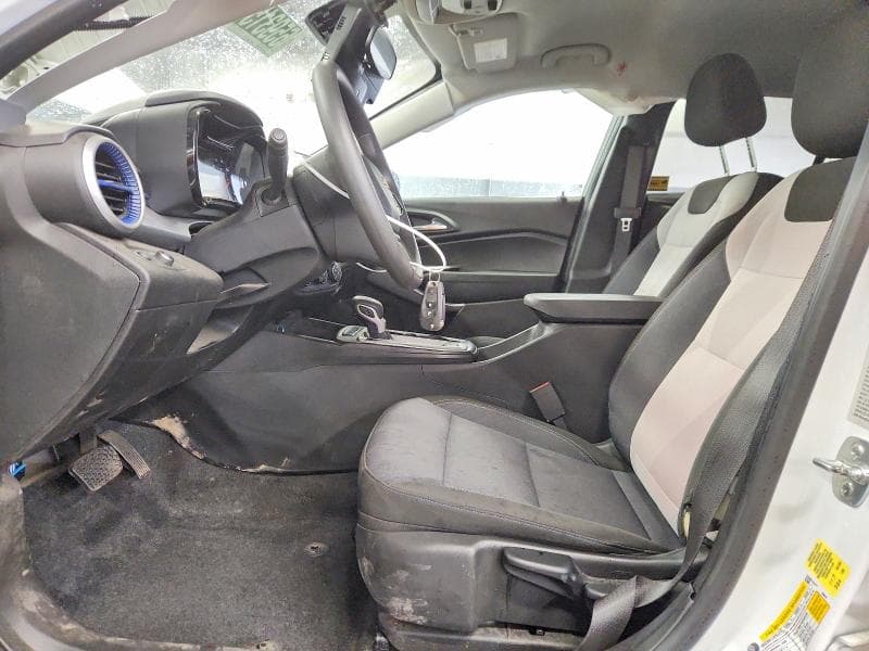 2025 CHEVROLET TRAX LS 7