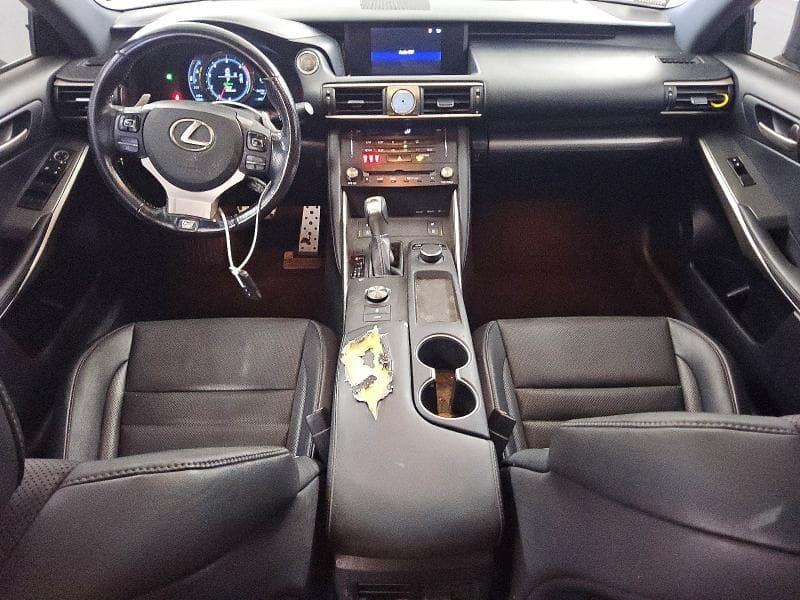 2017 LEXUS IS 200T 8