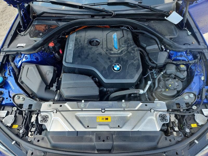 2021 BMW 330E 11