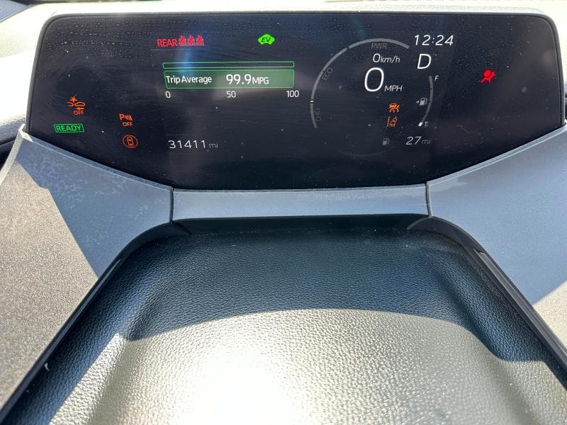 2025 TOYOTA PRIUS LE 7