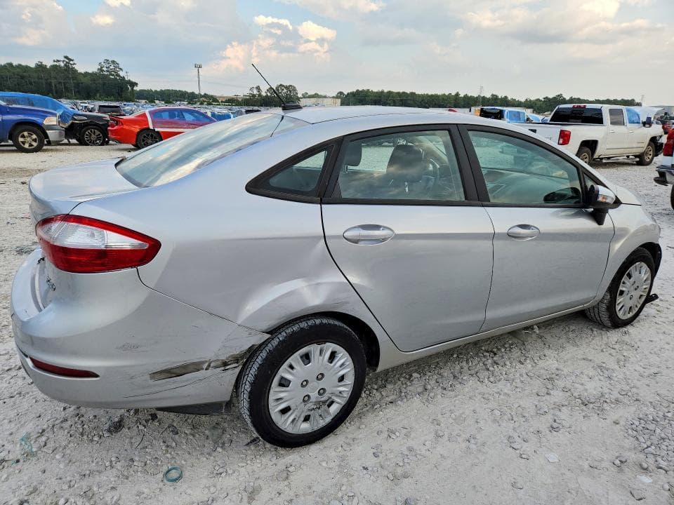 2017 FORD FIESTA S 3