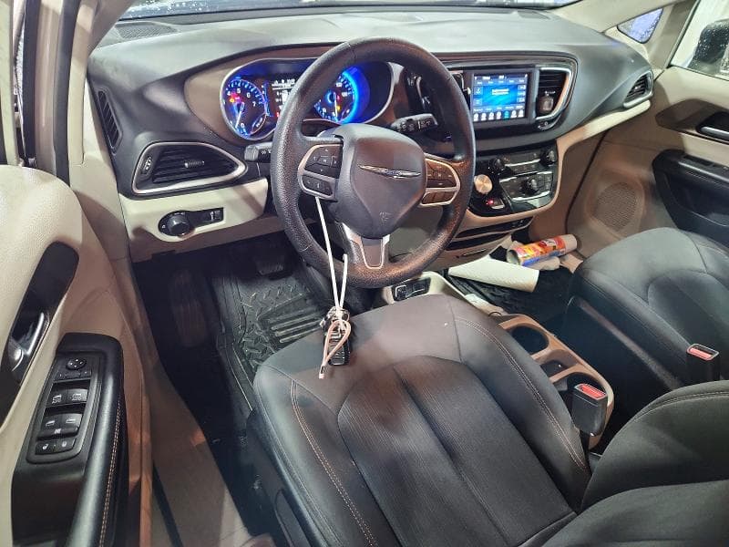 2019 CHRYSLER PACIFICA L 8