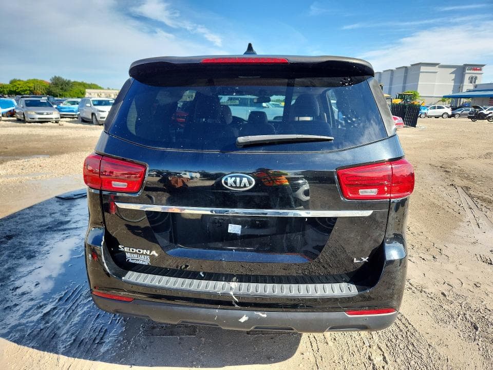 2019 KIA SEDONA LX 6