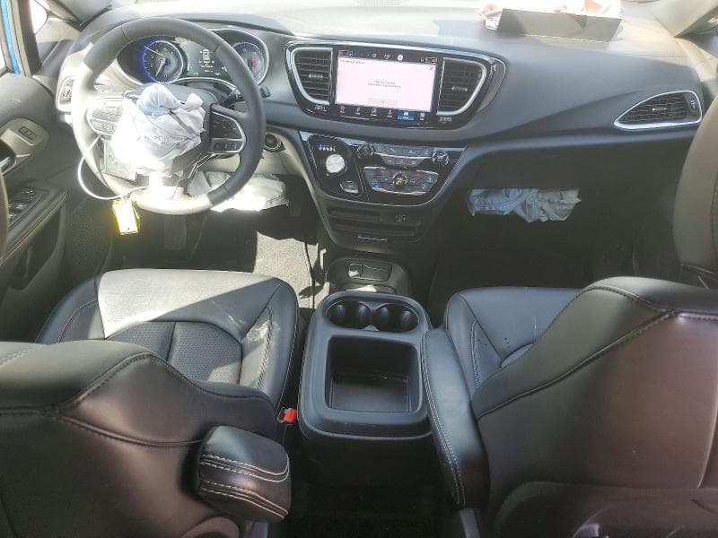 2026 CHRYSLER PACIFICA SELECT 8