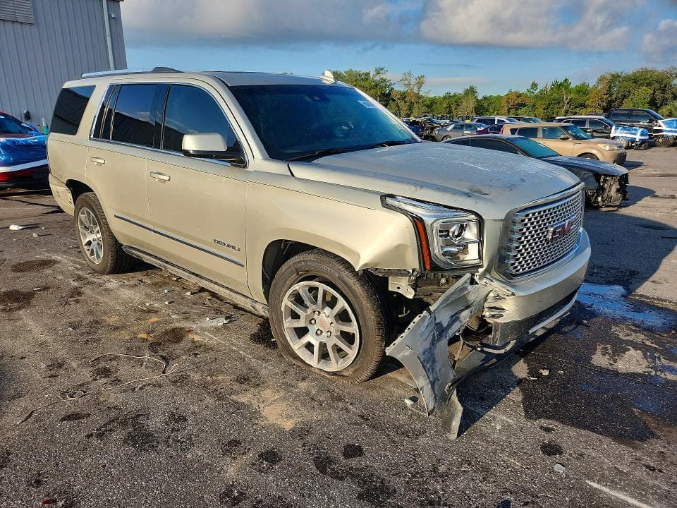 2017 GMC YUKON DENALI 4
