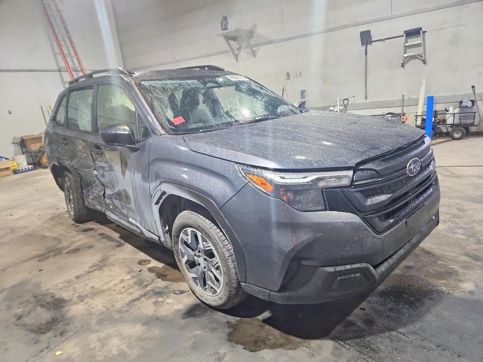 2025 SUBARU FORESTER 4