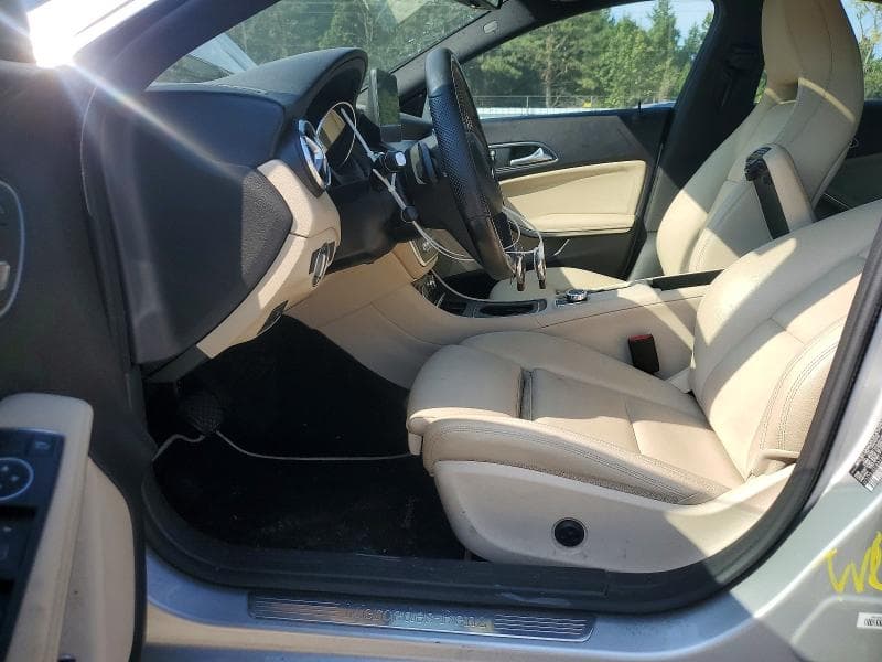 2019 MERCEDES-BENZ CLA 250 7