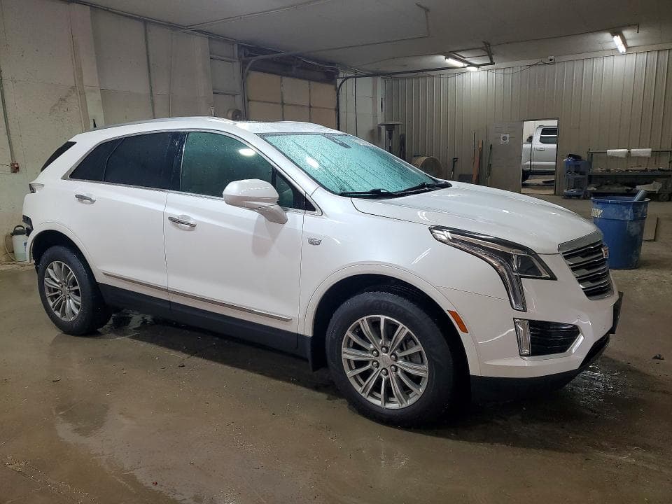 2017 CADILLAC XT5 LUXURY 4