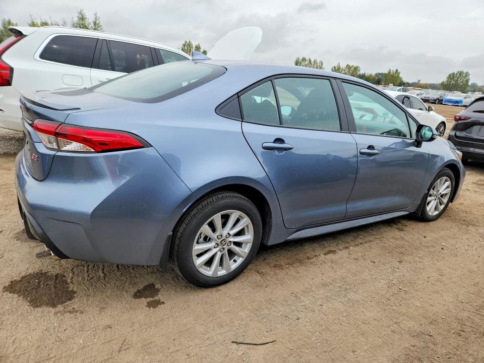 2026 TOYOTA COROLLA SE 3