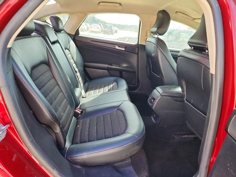 2018 FORD FUSION SE 10