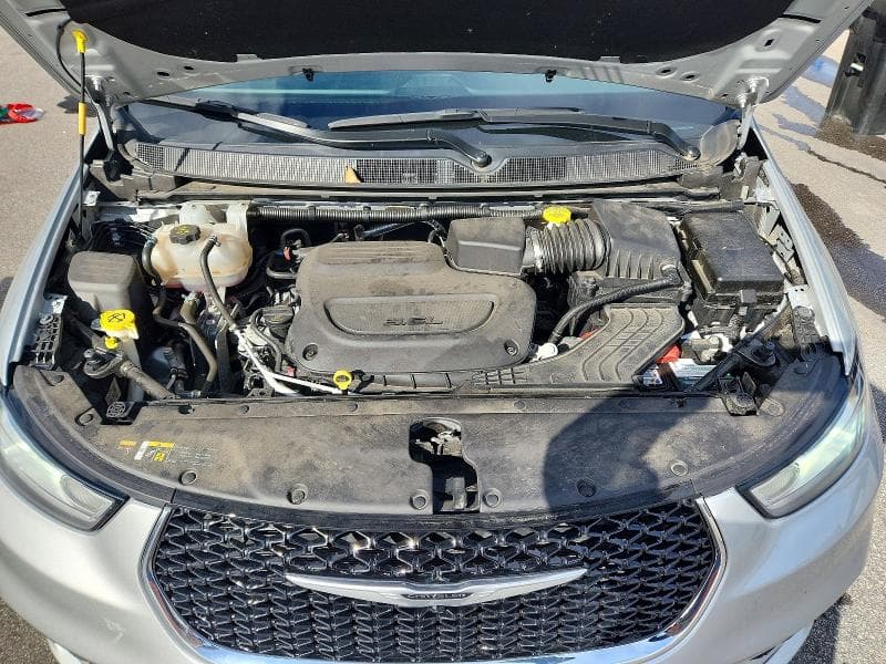 2024 CHRYSLER PACIFICA TOURING L 12