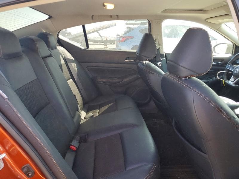 2021 NISSAN ALTIMA SR 10