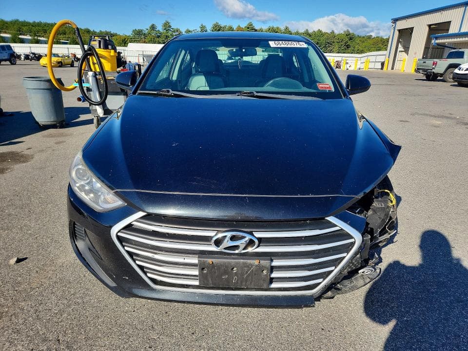 2018 HYUNDAI ELANTRA SE 5