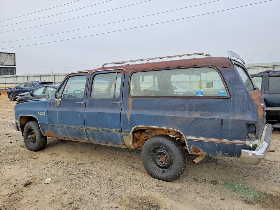 1982 GMC SUBURBAN K1500 2