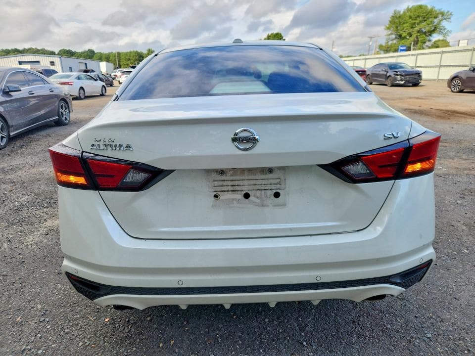 2019 NISSAN ALTIMA SV 6