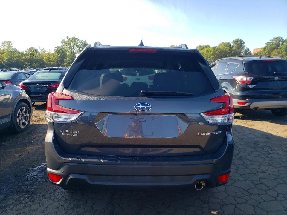 2021 SUBARU FORESTER LIMITED 6