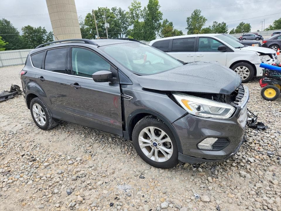 2018 FORD ESCAPE SEL 4