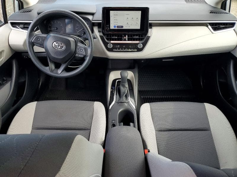 2025 TOYOTA COROLLA LE 8