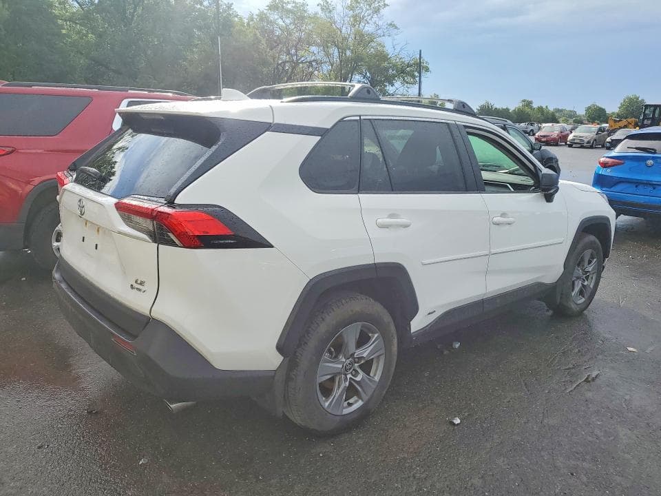 2025 TOYOTA RAV4 LE 3
