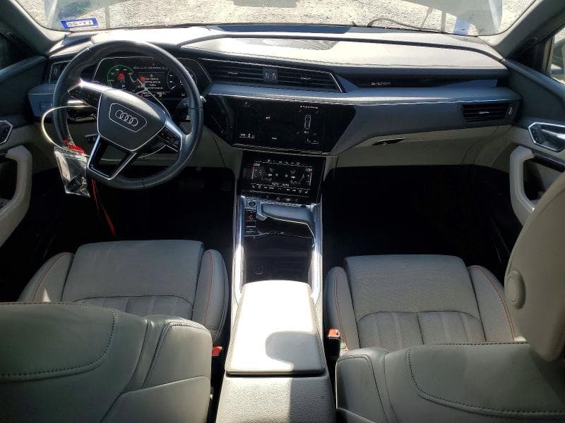 2024 AUDI Q8 E-TRON PRESTIGE 8
