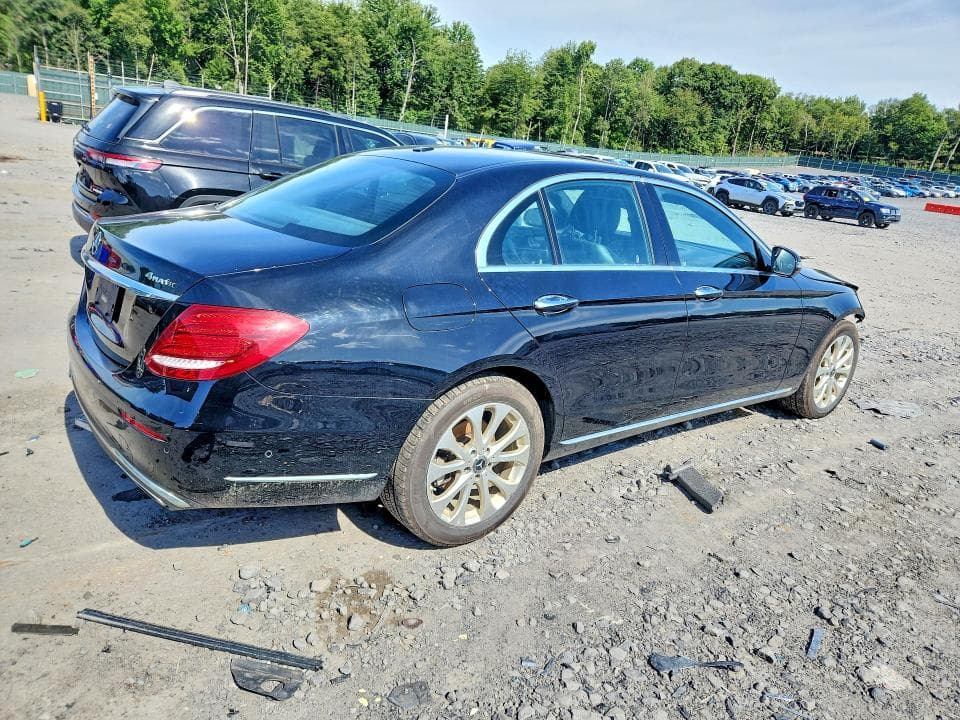 2019 MERCEDES-BENZ E 300 4MATIC 3