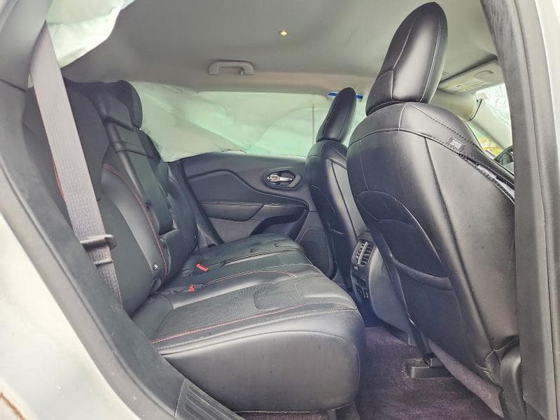 2019 JEEP CHEROKEE TRAILHAWK 11