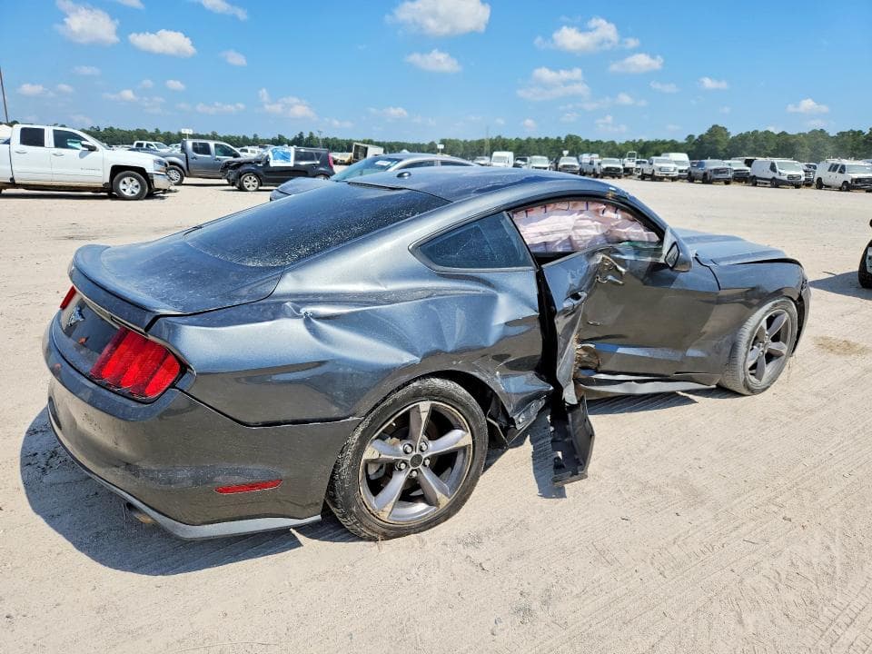 2017 FORD MUSTANG 3