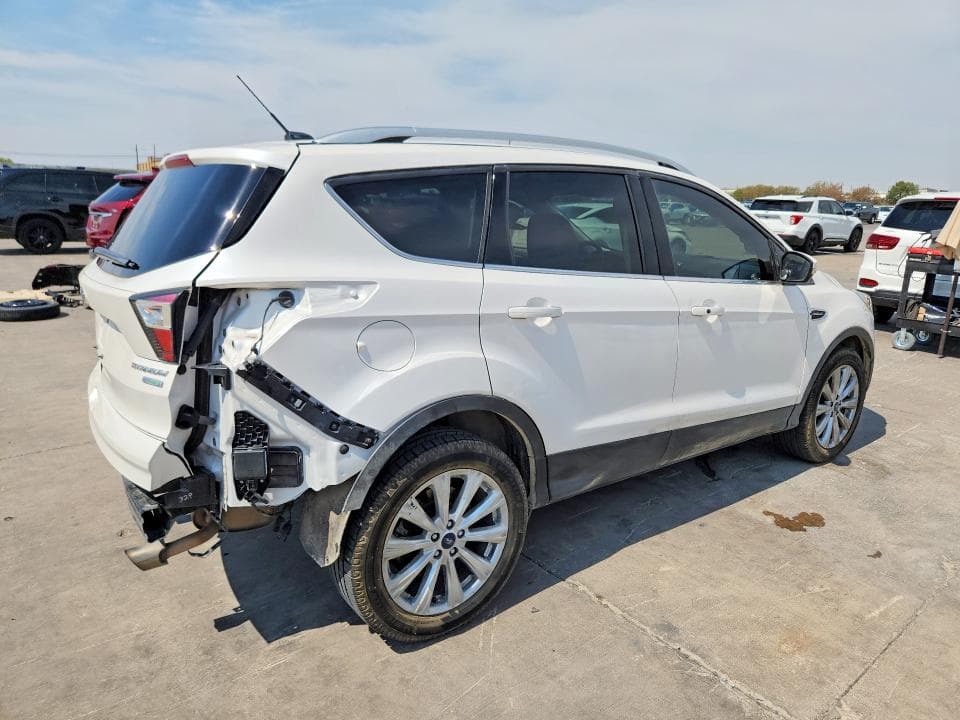 2017 FORD ESCAPE TITANIUM 3