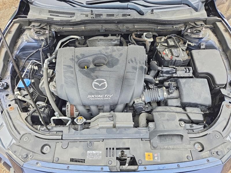 2018 MAZDA 3 SE 11