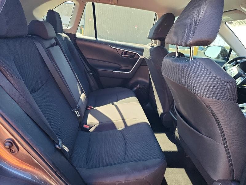 2023 TOYOTA RAV4 LE 10