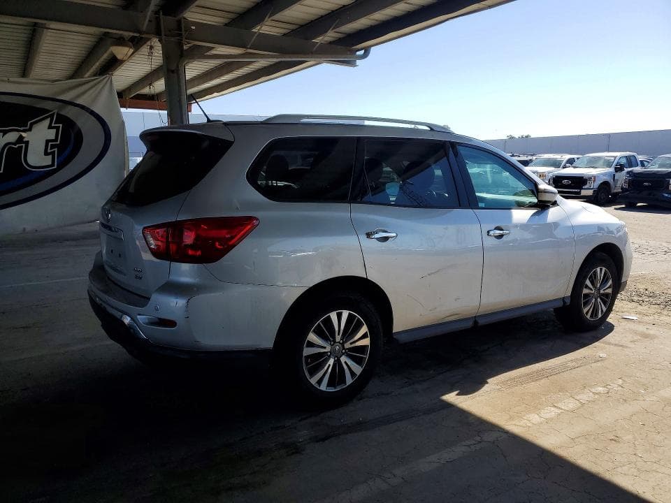 2017 NISSAN PATHFINDER SV 3