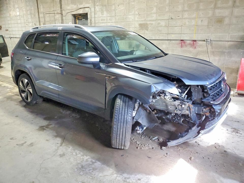2024 VOLKSWAGEN TAOS SE 4