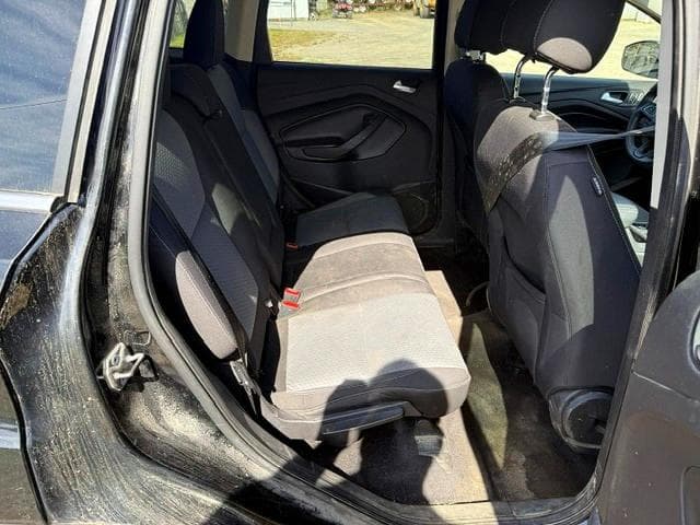 2017 FORD ESCAPE SE 12