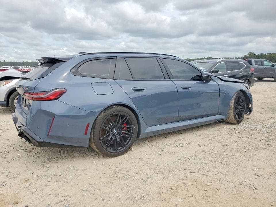 2026 BMW M5 TOURING 3