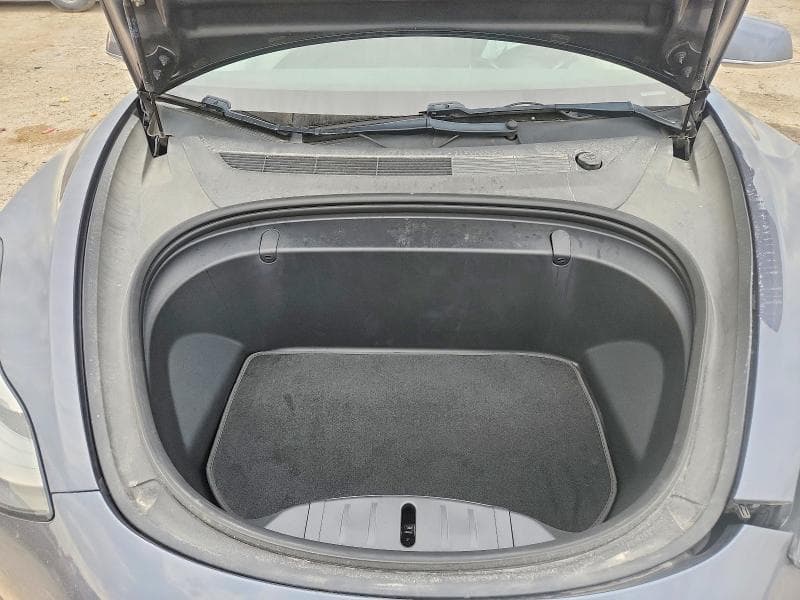2018 TESLA MODEL 3 11