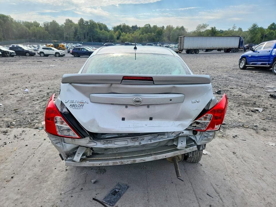 2019 NISSAN VERSA SV 6