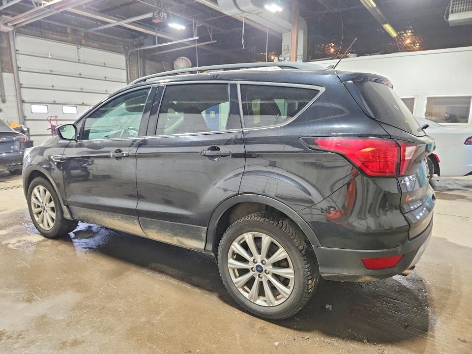 2019 FORD ESCAPE SEL 2