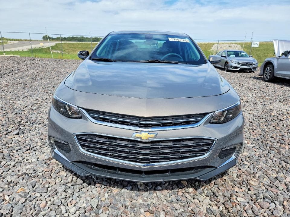 2017 CHEVROLET MALIBU LT 5