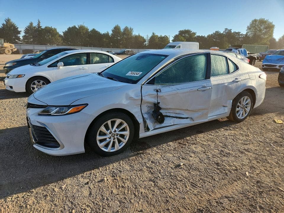 2022 TOYOTA CAMRY LE
