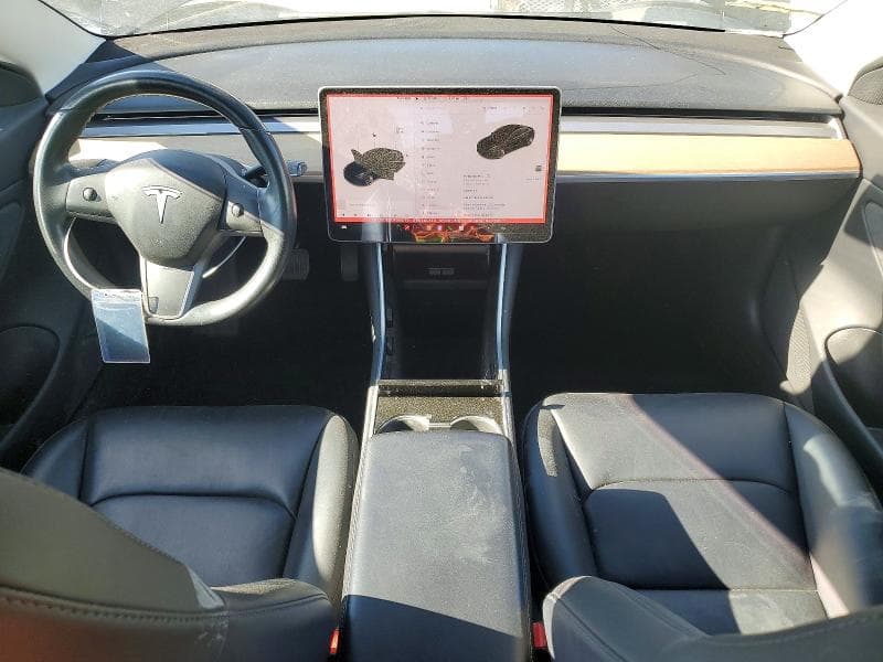 2018 TESLA MODEL 3 8