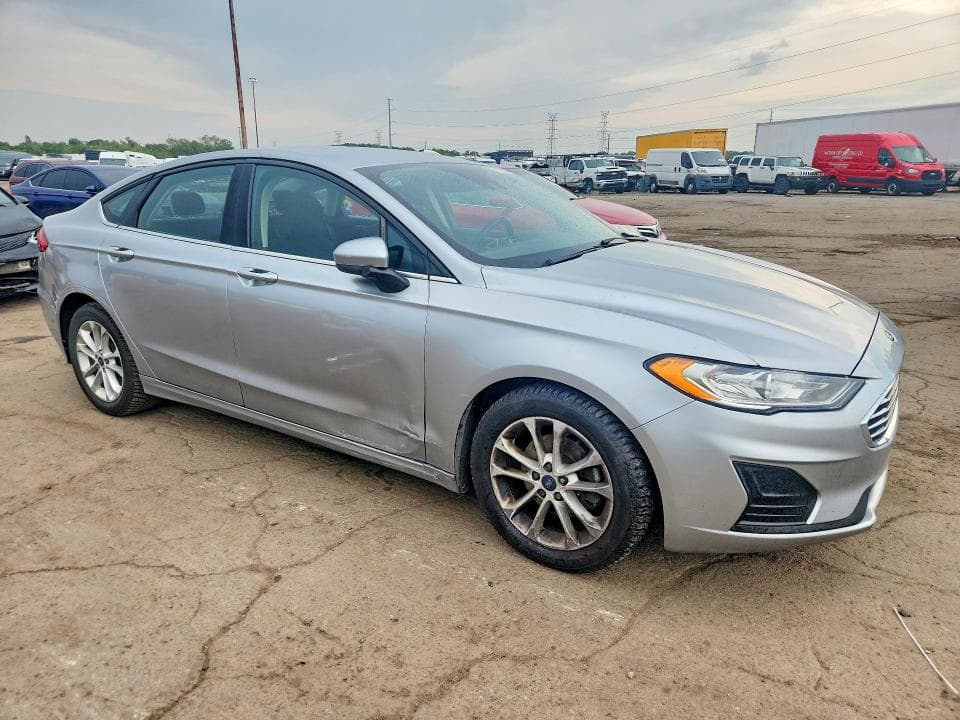 2020 FORD FUSION SE 4