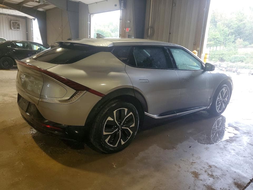 2023 KIA EV6 WIND 3