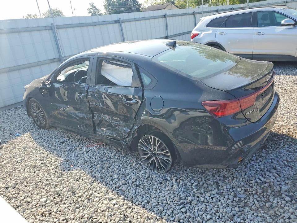 2023 KIA FORTE GT LINE 2