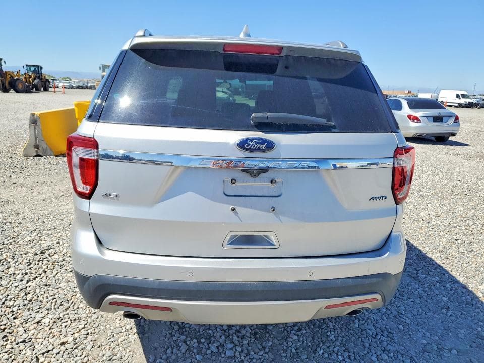 2017 FORD EXPLORER XLT 6