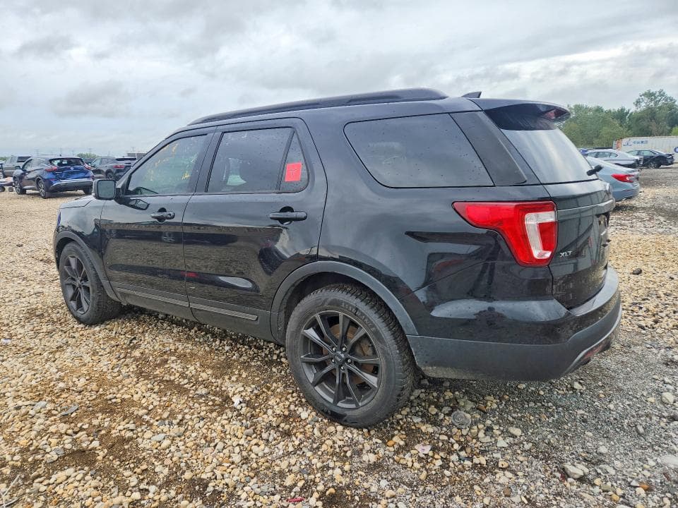 2017 FORD EXPLORER XLT 2