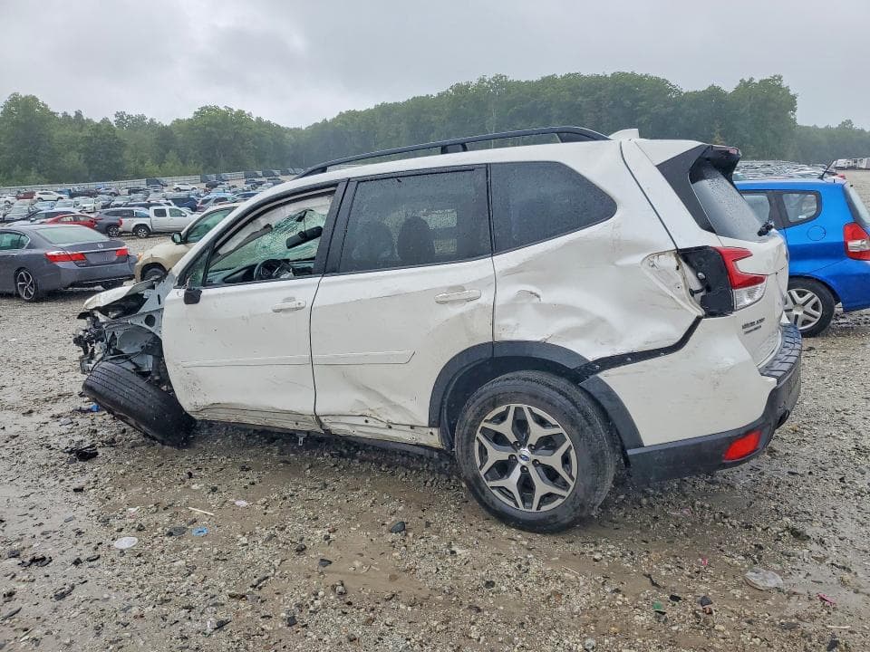 2020 SUBARU FORESTER PREMIUM 2