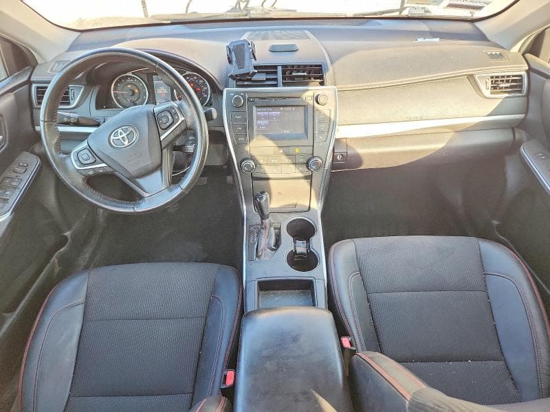 2017 TOYOTA CAMRY SE 8