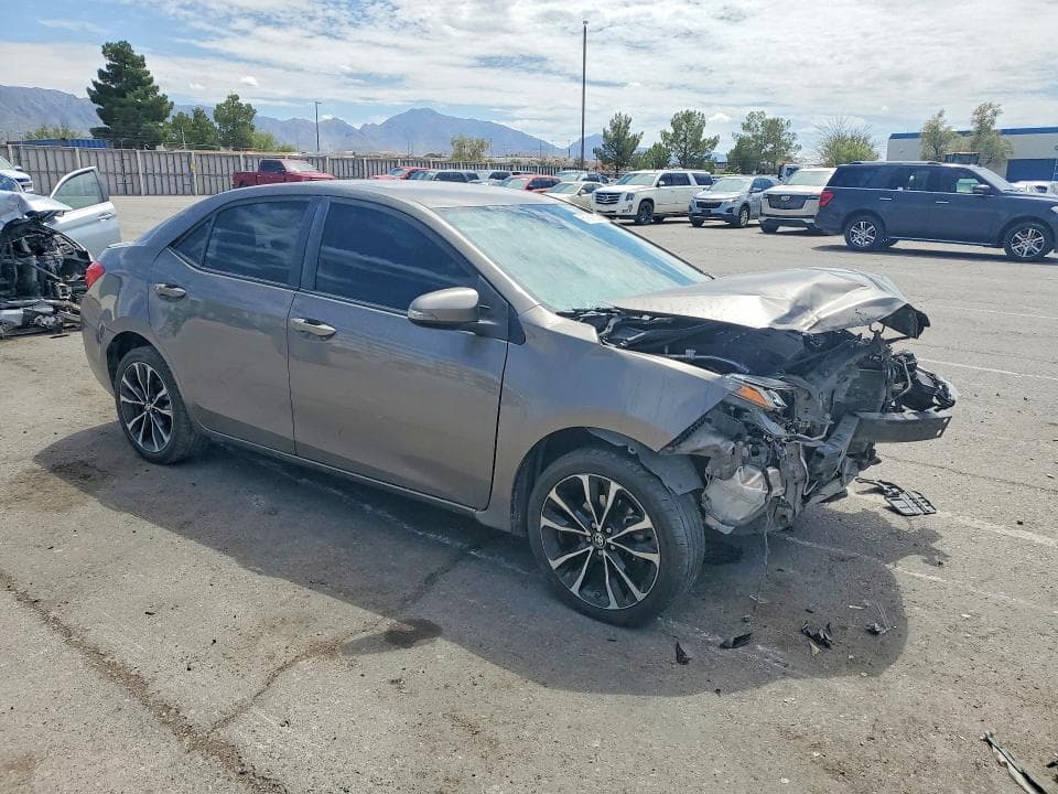 2019 TOYOTA COROLLA SE 4