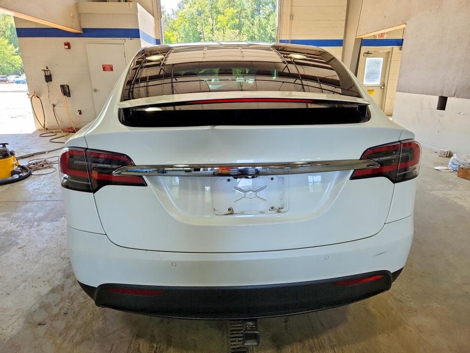 2017 TESLA MODEL X 6